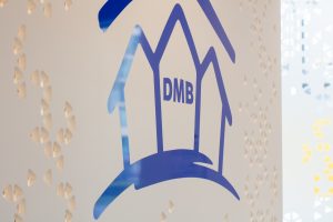 Logo DMB